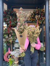 Load image into Gallery viewer, Dried Nigella / Love In The Mist - Price Per Bunch