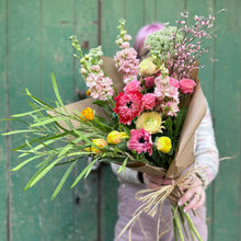 Load image into Gallery viewer, Seasonal Spring Flowers