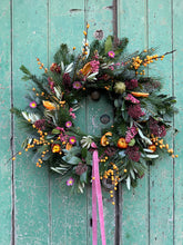 Load image into Gallery viewer, Handmade Colourful Helichrysum Wreath