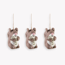 Load image into Gallery viewer, Felt Squirrel Christmas Tree Decoration