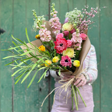 Load image into Gallery viewer, Seasonal Spring Flowers