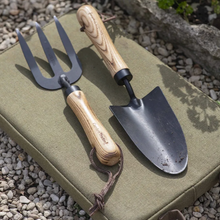 Load image into Gallery viewer, Blackened Fork & Trowel Set