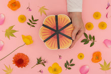 Load image into Gallery viewer, Studio Wald Flower Shaped Press - Yellow