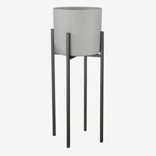 Load image into Gallery viewer, Black Straight Metal Plant Stand
