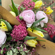 Load image into Gallery viewer, Sweet Pastel Spring Flowers
