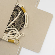 Load image into Gallery viewer, Wood Pattern Plant Hanger
